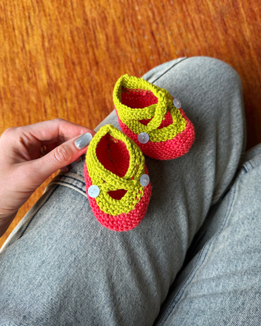 One-Ones: Knit Mary Jane Baby Shoes (🍉)