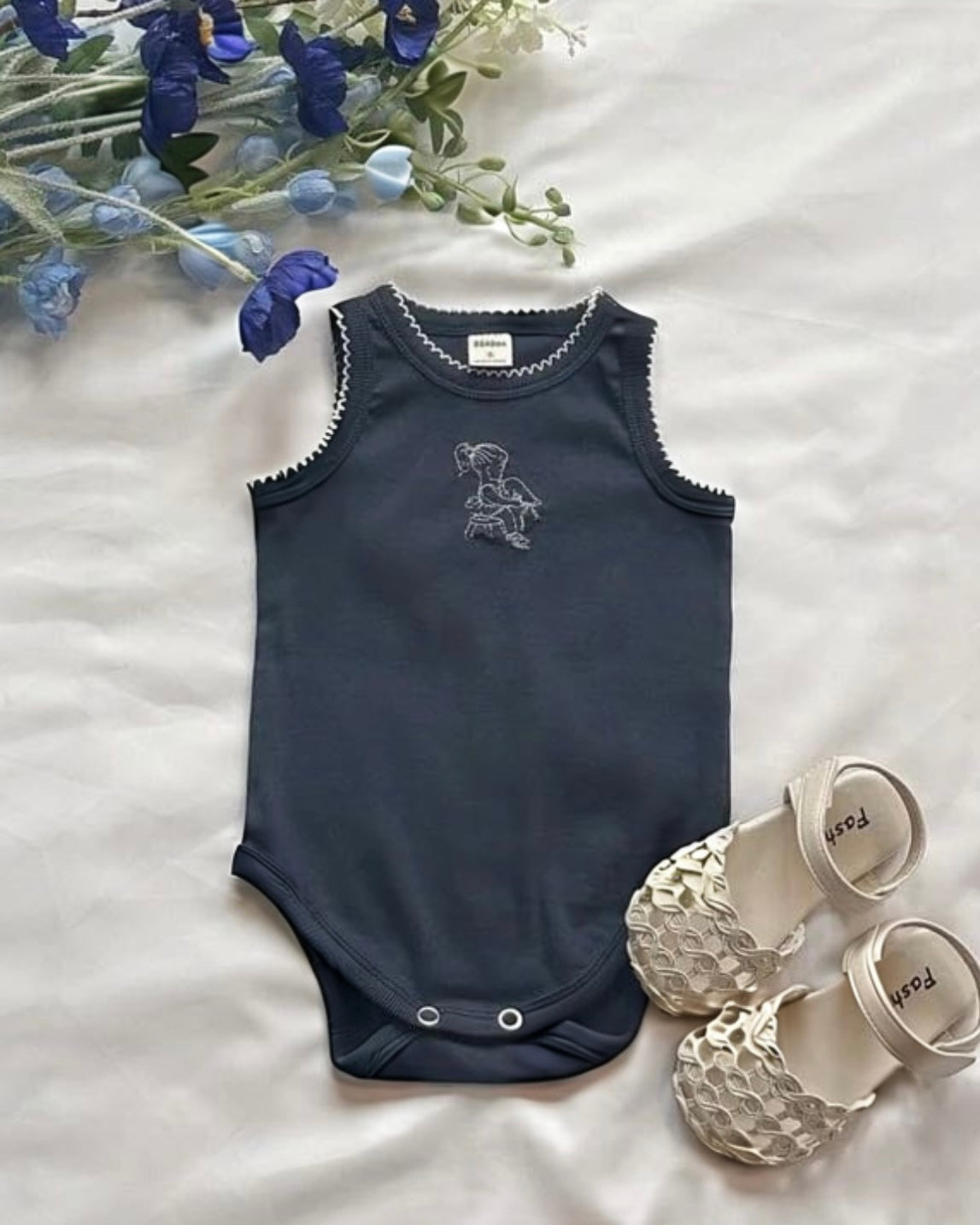 Lulu Love Sleeveless Suit – Ivory & Navy